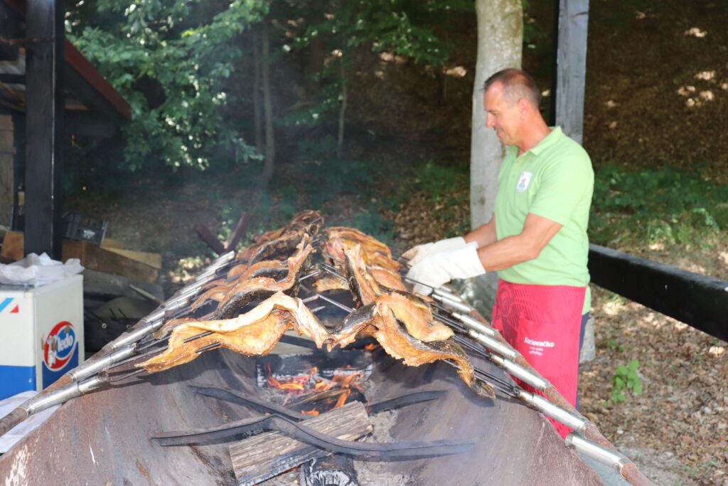 206327515_1188091804973657_5362242790329527765_n