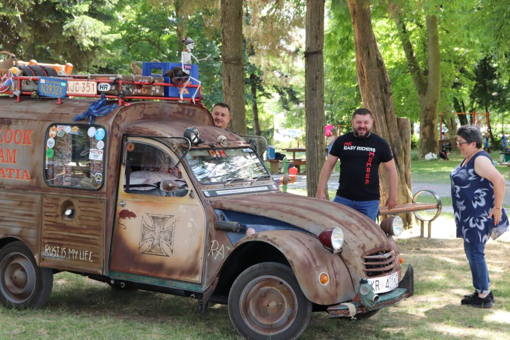 206667550_949558762491013_7849794506243866311_n