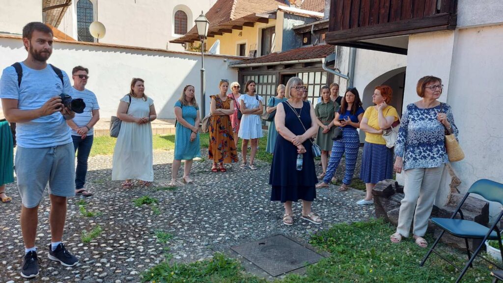 IMG-75197af406bb5e461ba7a5ba7203da0a-V