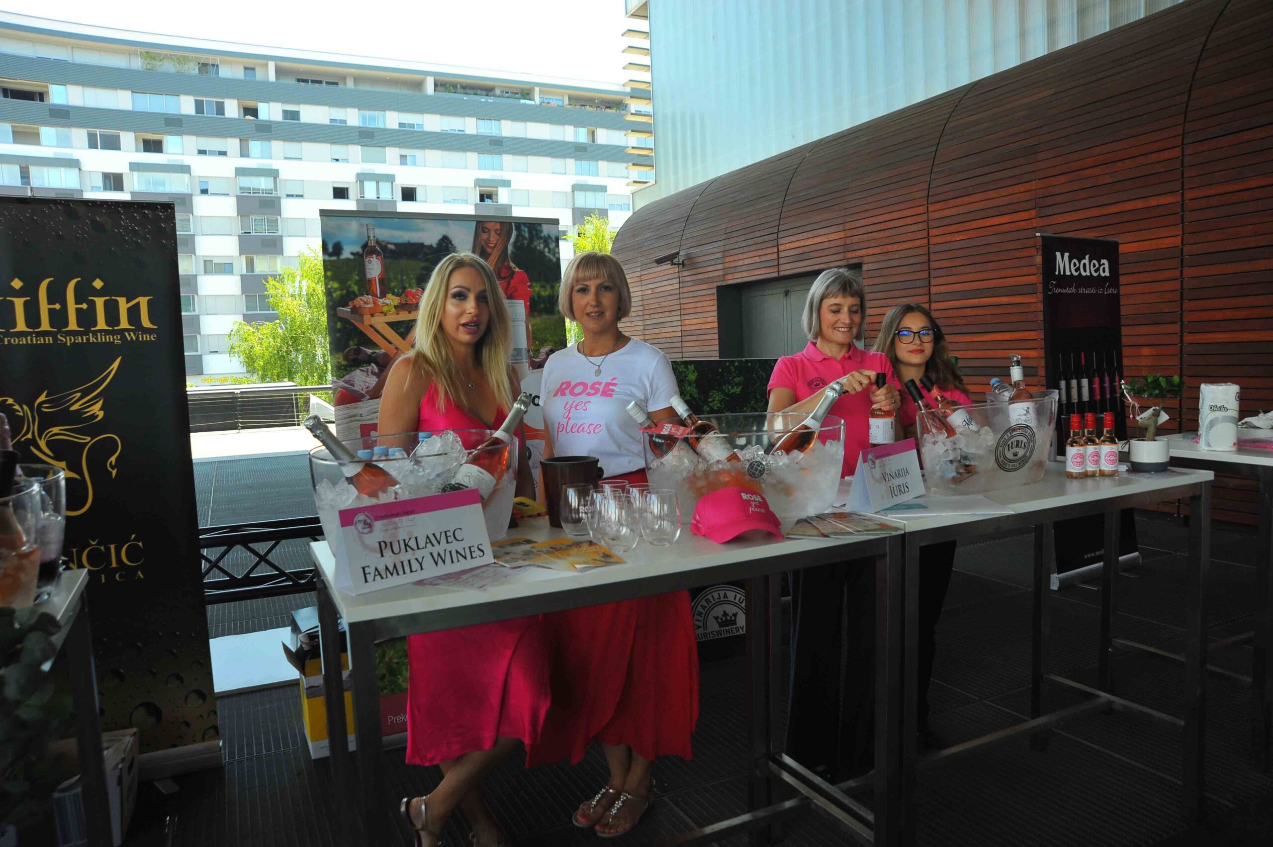 Održan 8. Pink Day, festival ružičastih vina, pjenušaca i šampanjaca