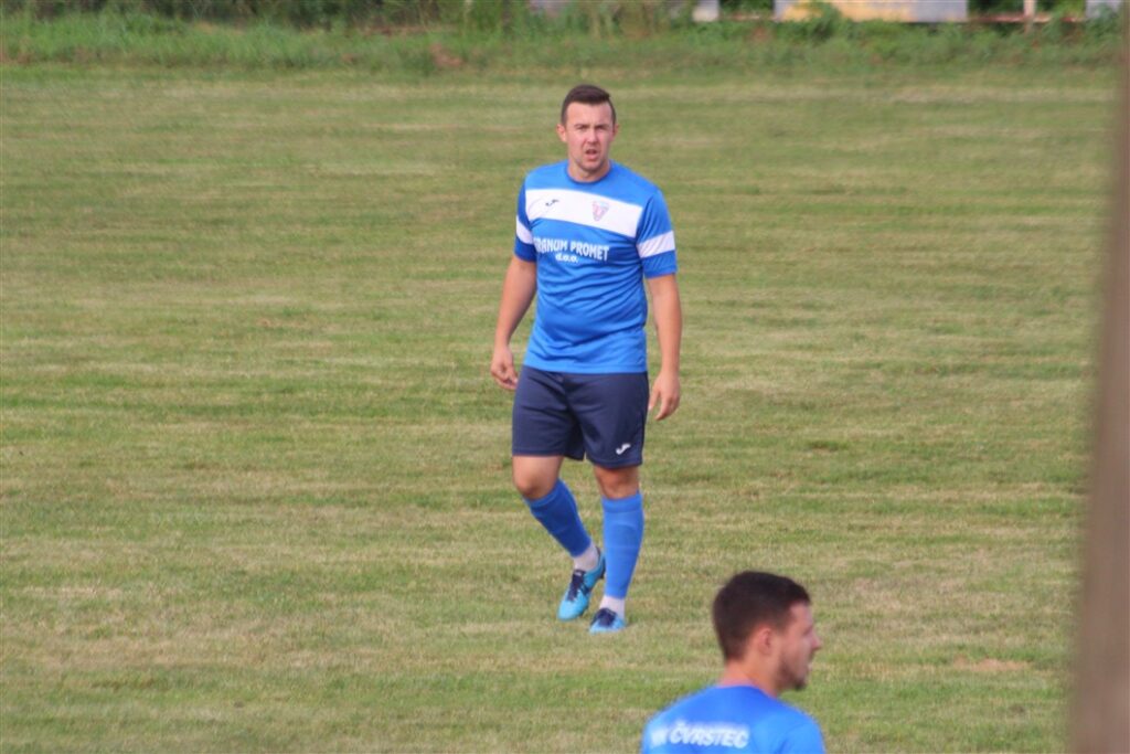 cvrstec starigrad - 02