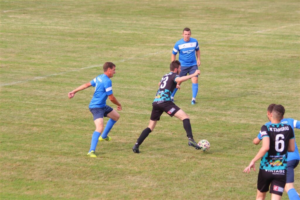 cvrstec starigrad - 14