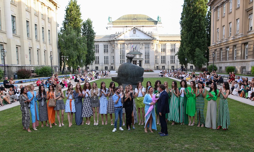 Zagreb: Na Marulićevom trgu održana modna revija brenda Duchess