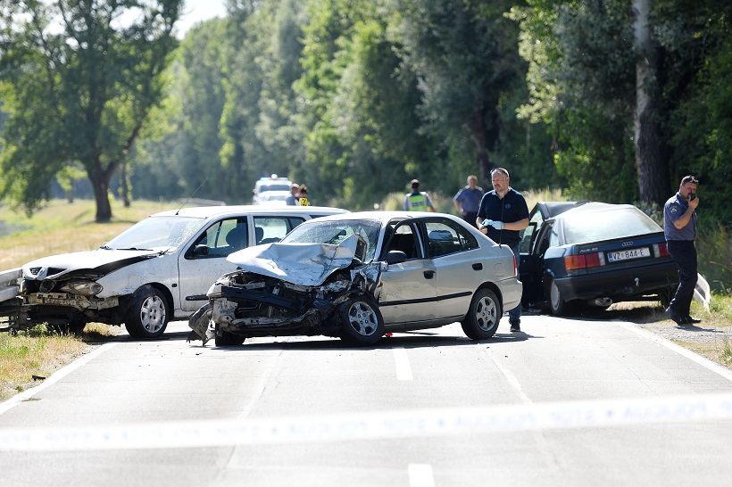 TRAGEDIJA U sudaru dvaju automobila poginuo jedan od vozača