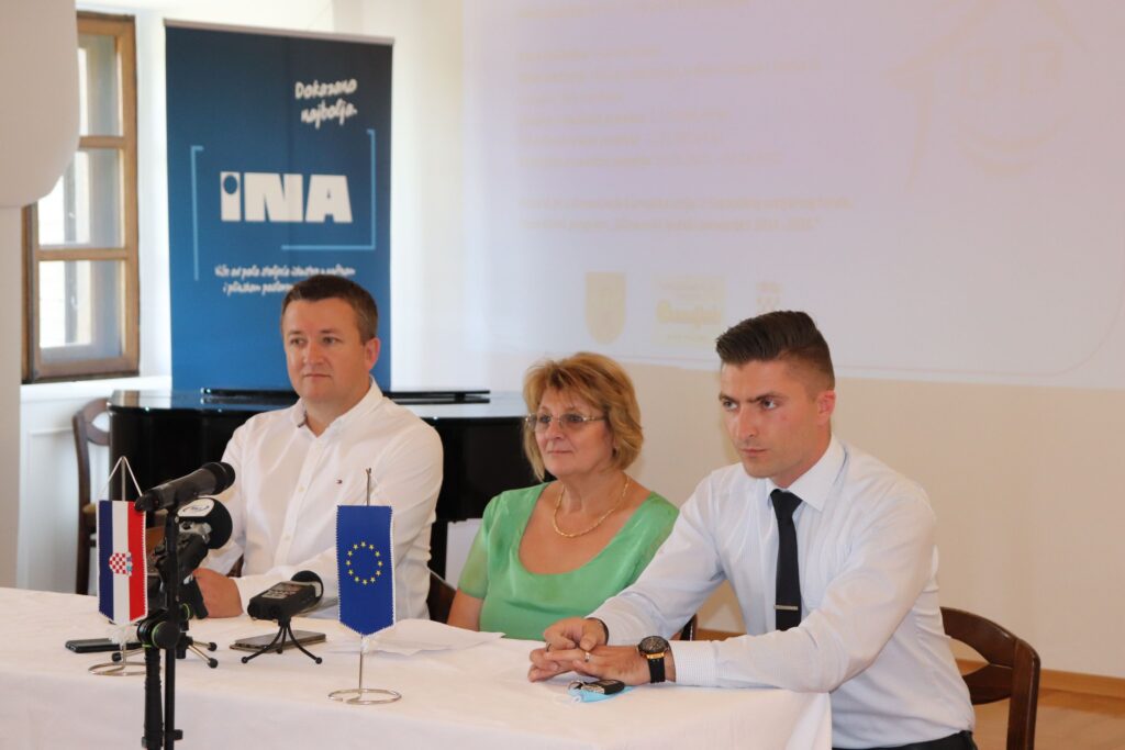 208122719_1188448658234637_3160394566305877551_n