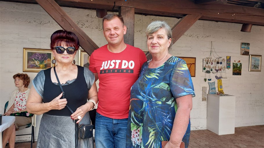 IMG-0f5f7d1110e8db1be4d55f87fb857c2c-V