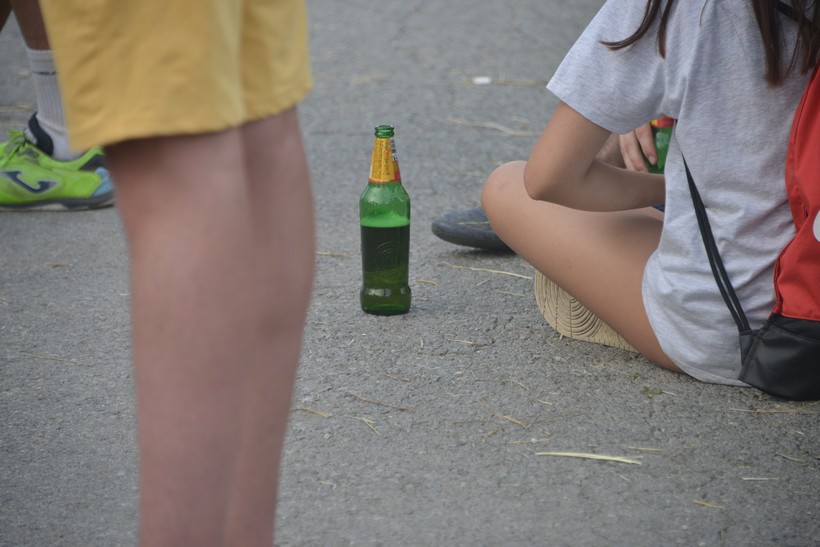 Zbog ispijanja alkohola na javnoj površini kažnjeno 13 osoba