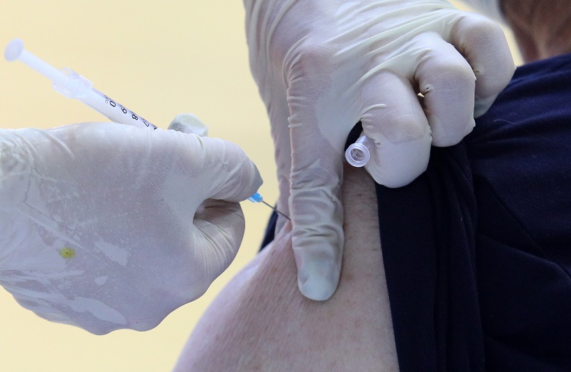 Šibenik: Građani na cijepljenju protiv koronavirusa gdje je na raspolaganju tisuću doza