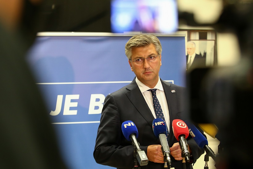 Plenković: Covid potvrde sigurno nećemo uvoditi u kafiće, restorane i teretane