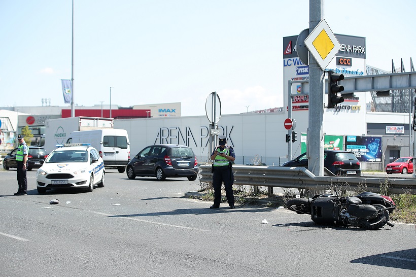 Zagreb: U prometnoj nesreći na Jadranskoj aveniji sudjelovali motocikl i osobno vozilo