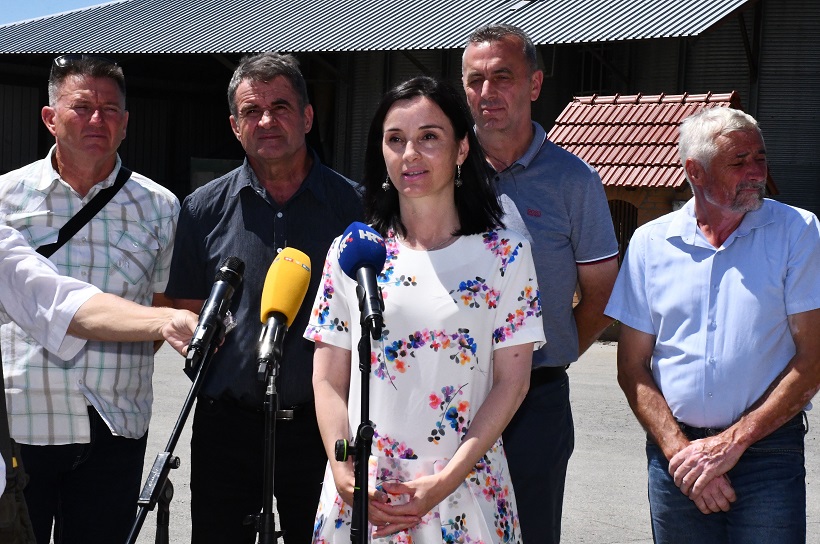 Ministrica Vučković održala sastanak s poljoprivrednicima na temu izmjena Zakona o poljoprivrednom zemljištu