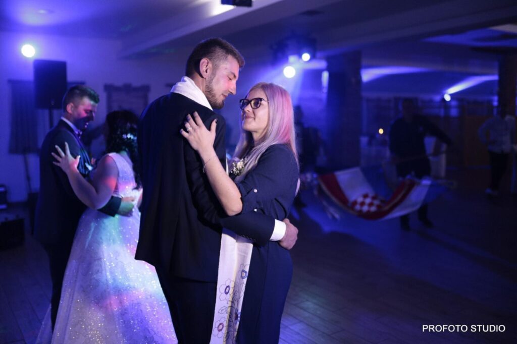 240496906_826016514771576_1422843195722266660_n