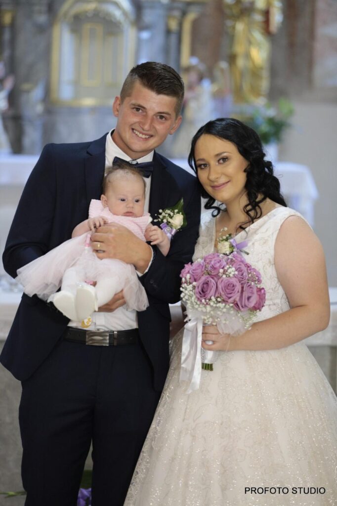 240594288_222329003072846_6217740337361433954_n