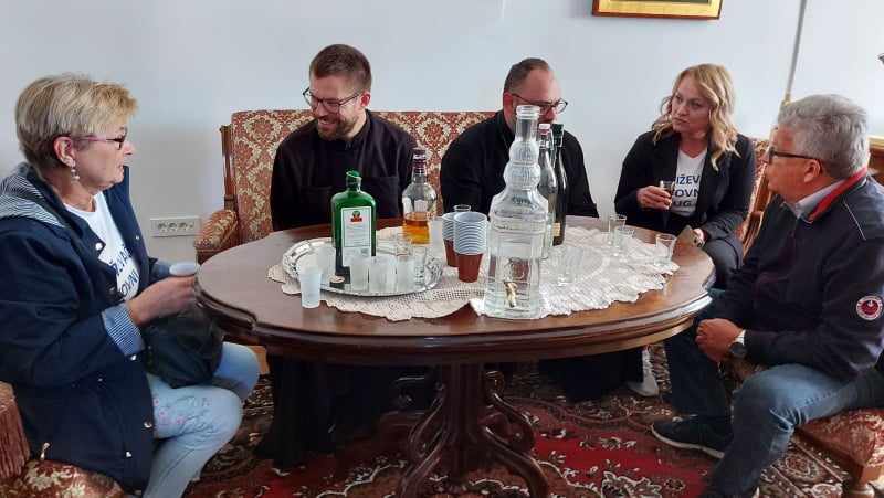 243045357_1249192395492935_8661879844904823977_n