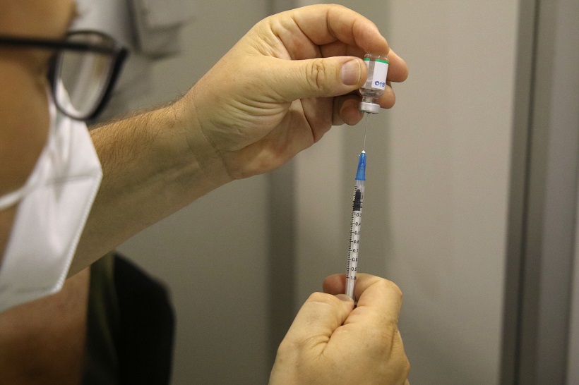 U Srbiji počelo cijepljenje dopunskom trećom dozom cjepiva protiv covida-19