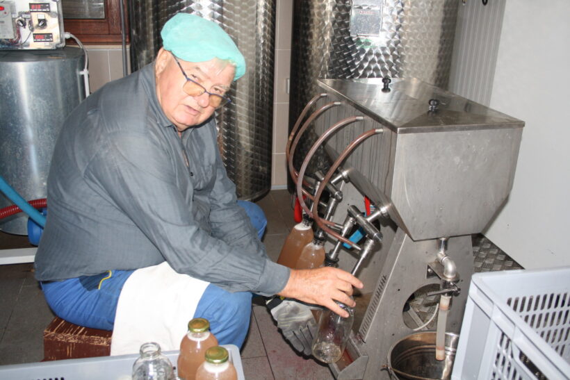 Na OPG-u Car Stjepan u tijeku proizvodnja ekološkog pasteriziranog jabučnog soka