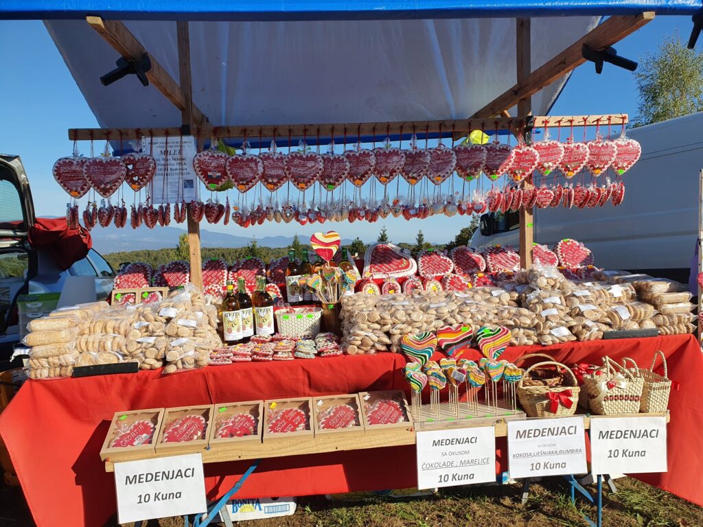 246480098_2901657526811680_1105227805789520997_n