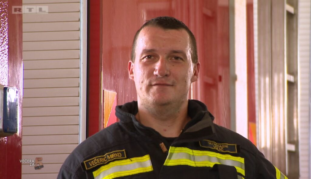 Mirko Večerić (33)