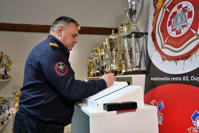 dvd_andrilovec_261021_autor_fotografije_drazen_kopac__7.jpg__648x432_q85_subsampling-2