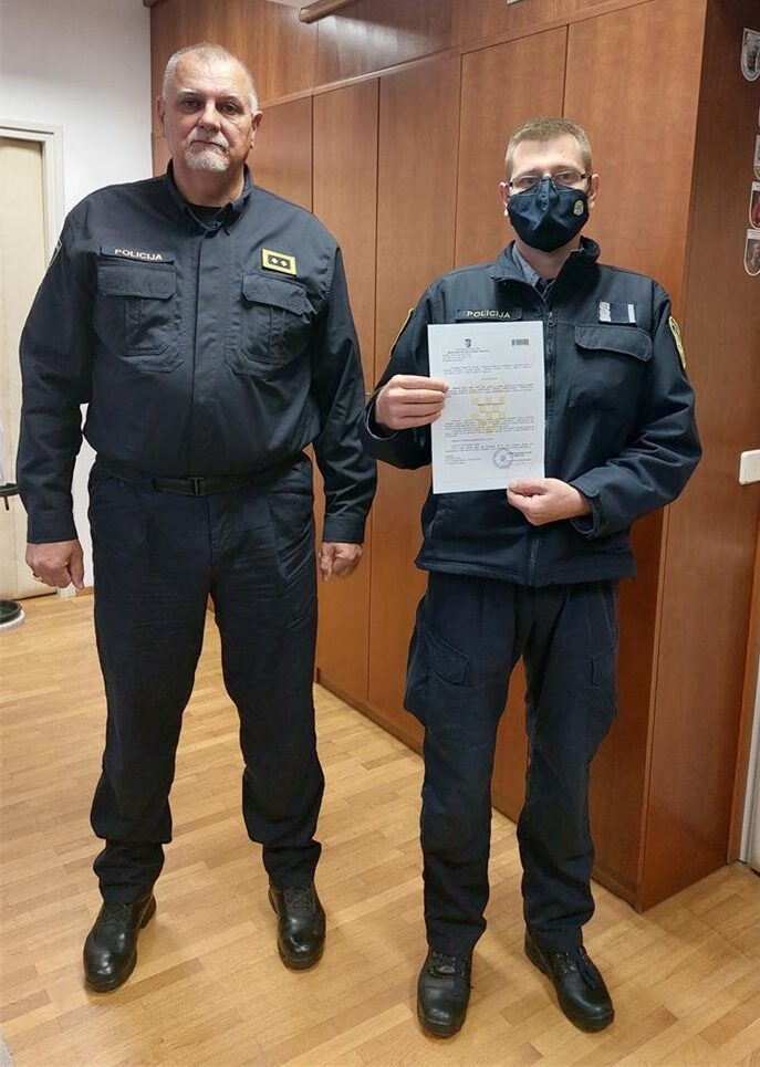Policija Promaknuće (2)