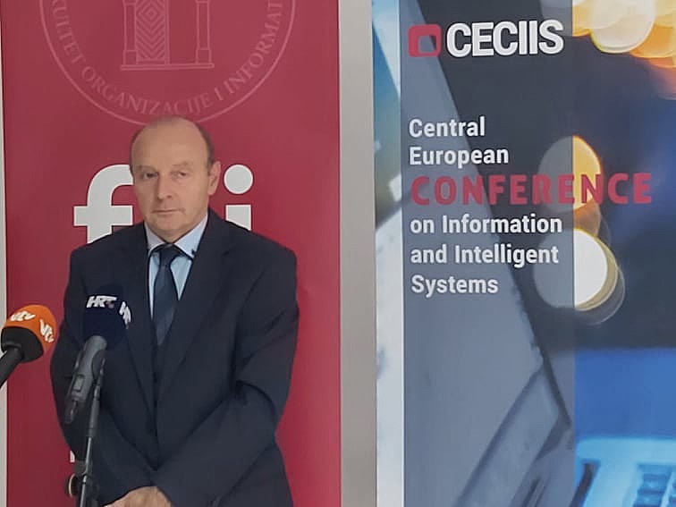 prof dr Neven Vrček