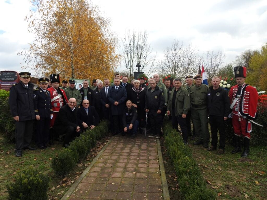 254259084_262451245912378_8939130432136486163_n