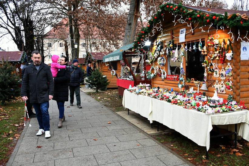 Tridesetak kućica ponudom će mamiti posjetitelje manifestacije Advent u Bjelovaru