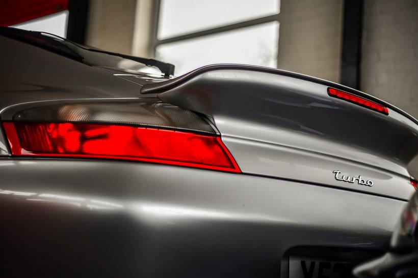 Na internetskom oglasniku kupovali Porsche, prevareni za 120 tisuća eura