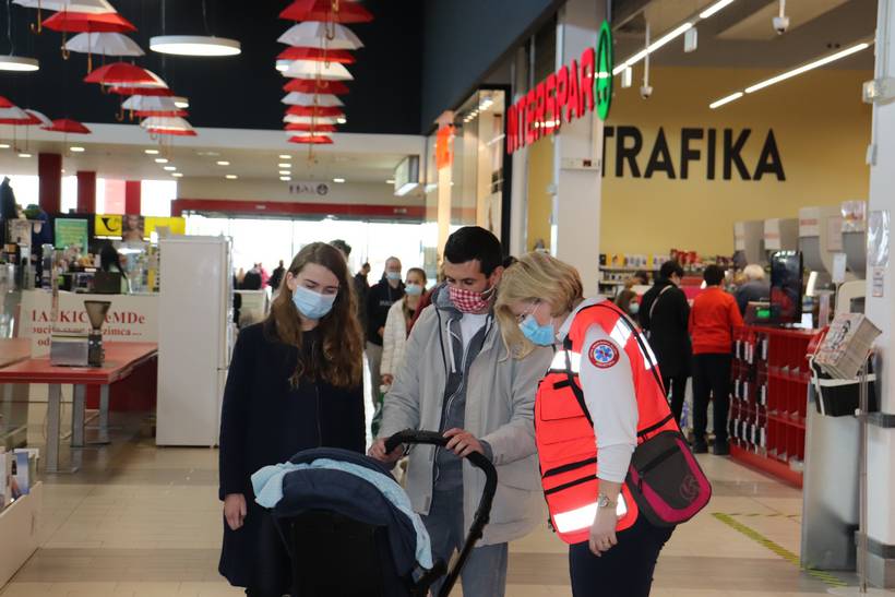 crveni križ supernova (14)