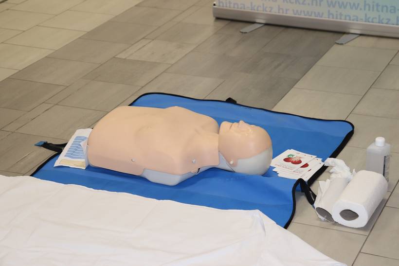 crveni križ supernova (16)