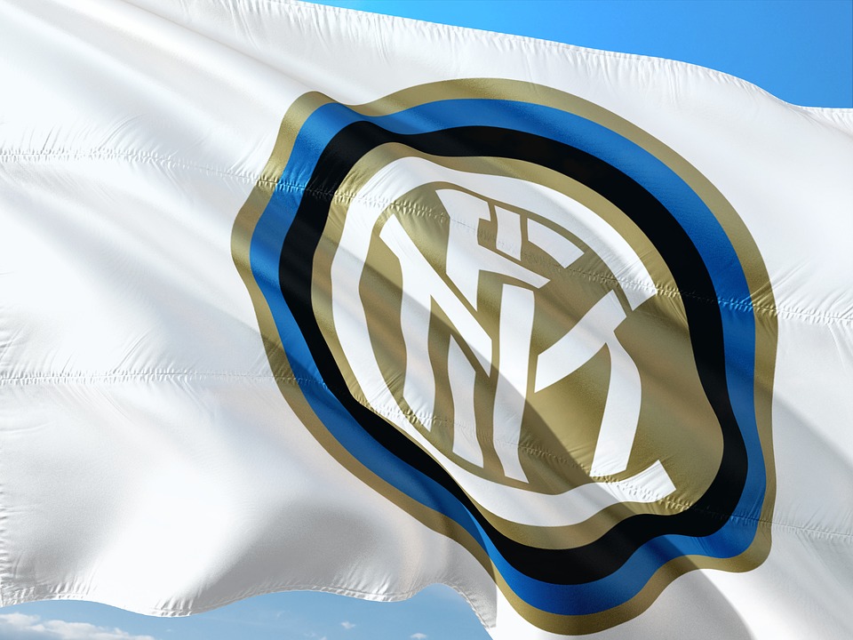 Inter nudi novi ugovor Škriniaru