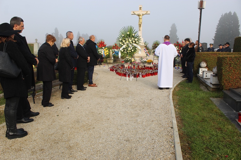 groblje križevci (2)