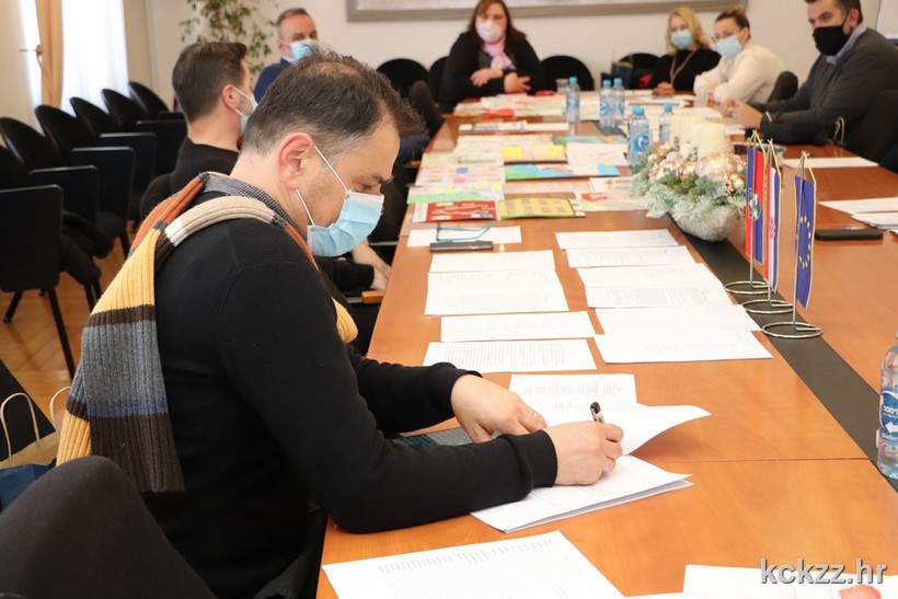 Antikorupcijsko povjerenstvo (22)