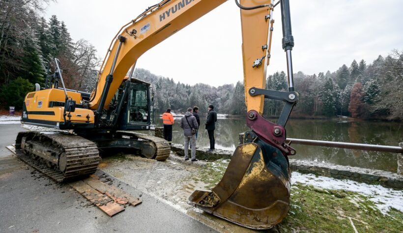 Nastavljeni radovi na čišćenju jezera Trakošćan vrijedni 2,5 milijuna eura