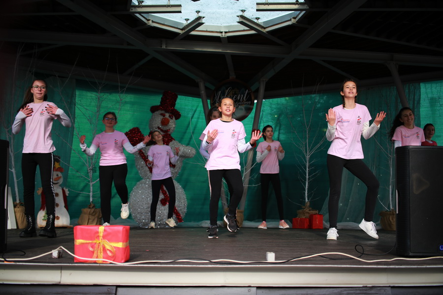 adventski-ples-2021-17