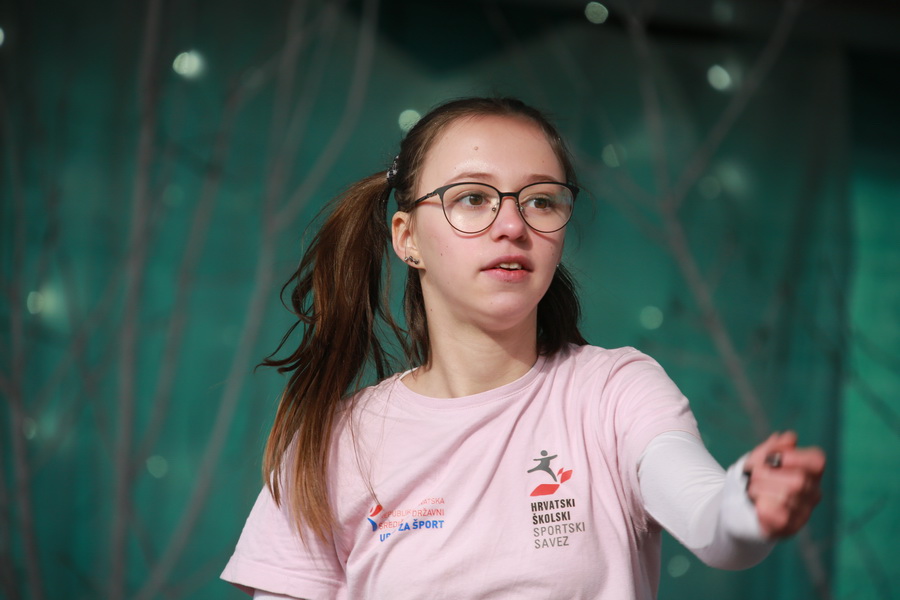 adventski-ples-2021-19