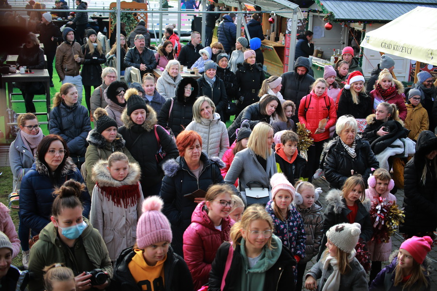 adventski-ples-2021-36