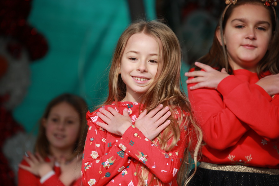 adventski-ples-2021-54