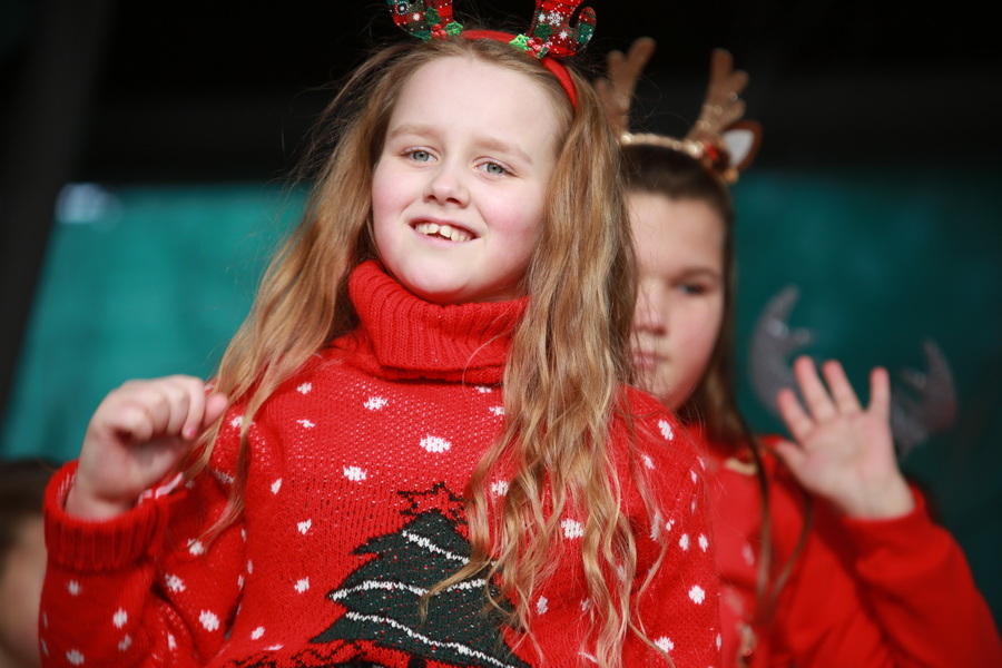 adventski-ples-2021-56