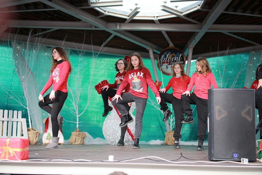 adventski-ples-2021-60