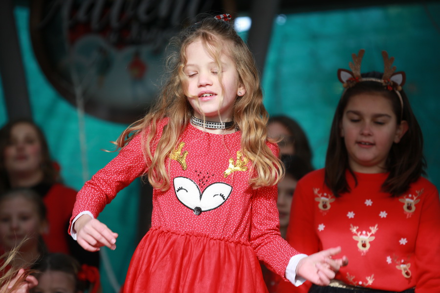 adventski-ples-2021-74