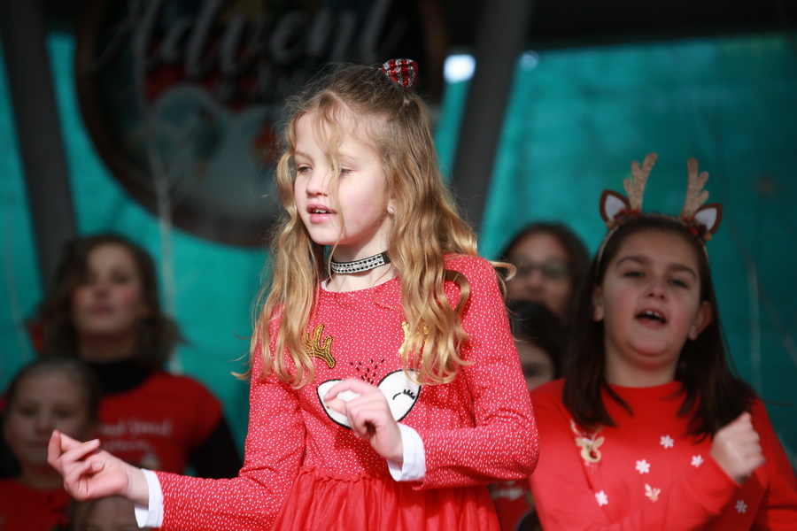 adventski-ples-2021-75