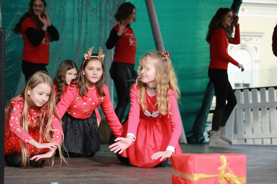 adventski-ples-2021-81