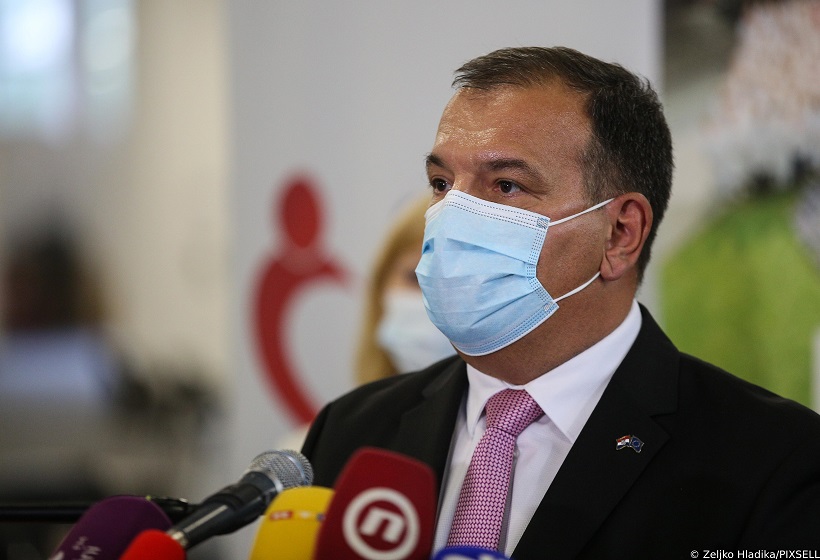 Beroš: ‘Žalosti što je od usporavanja cijepljenja preminulo 5000 građana’