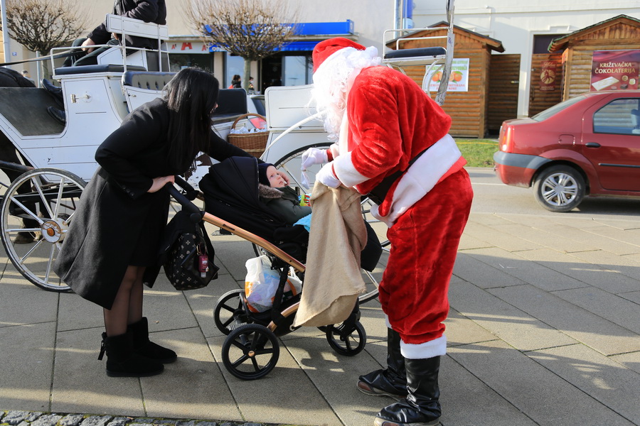 kocija-djeda-bozicnjaka-10