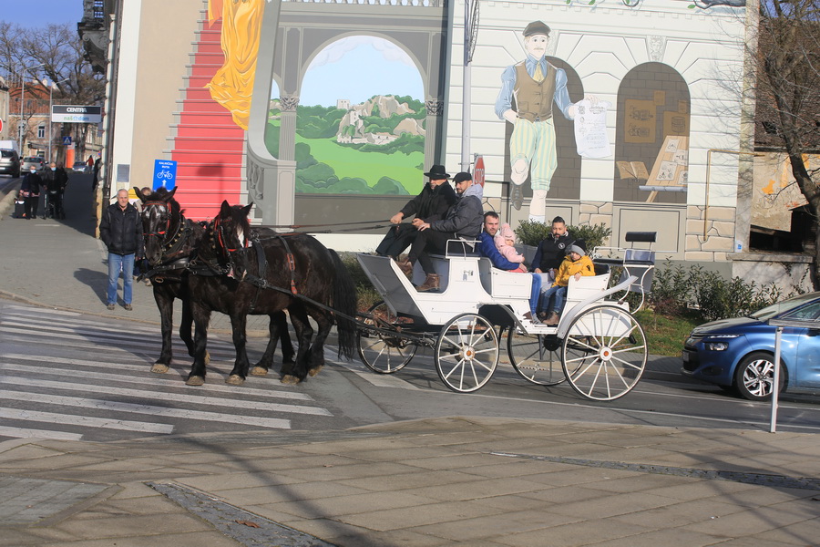 kocija-djeda-bozicnjaka-16