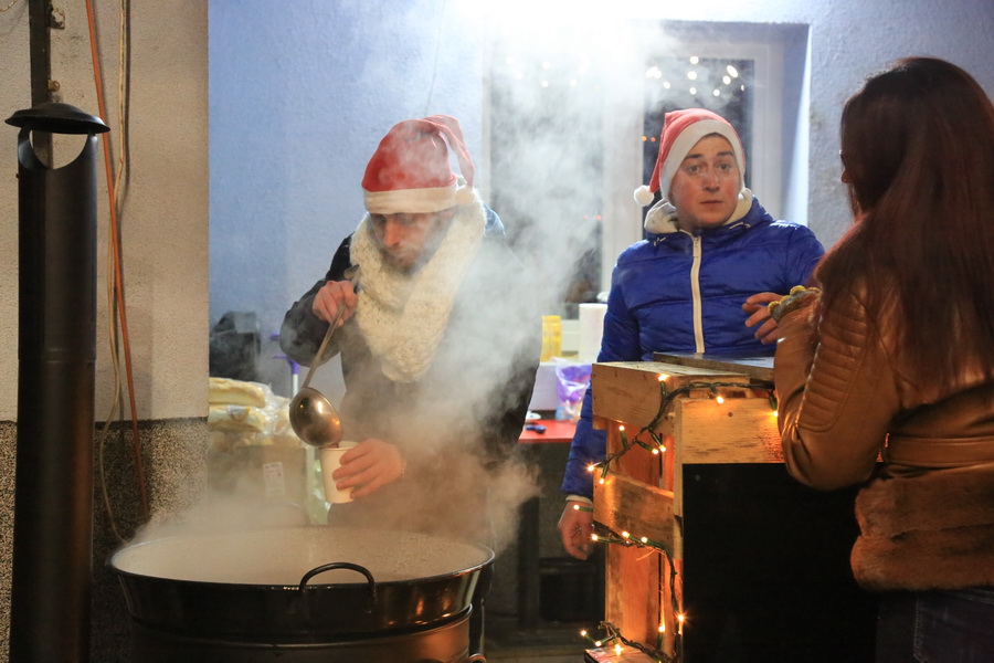 moto-mrazevi-kapela-03