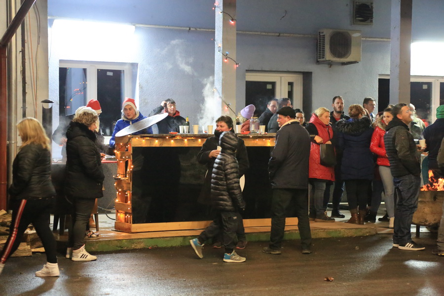 moto-mrazevi-kapela-04