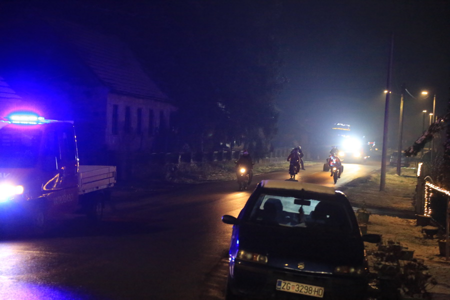 moto-mrazevi-kapela-05