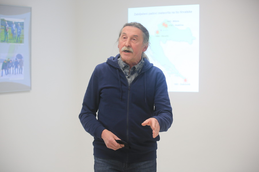 perzeidi-meteorit-13